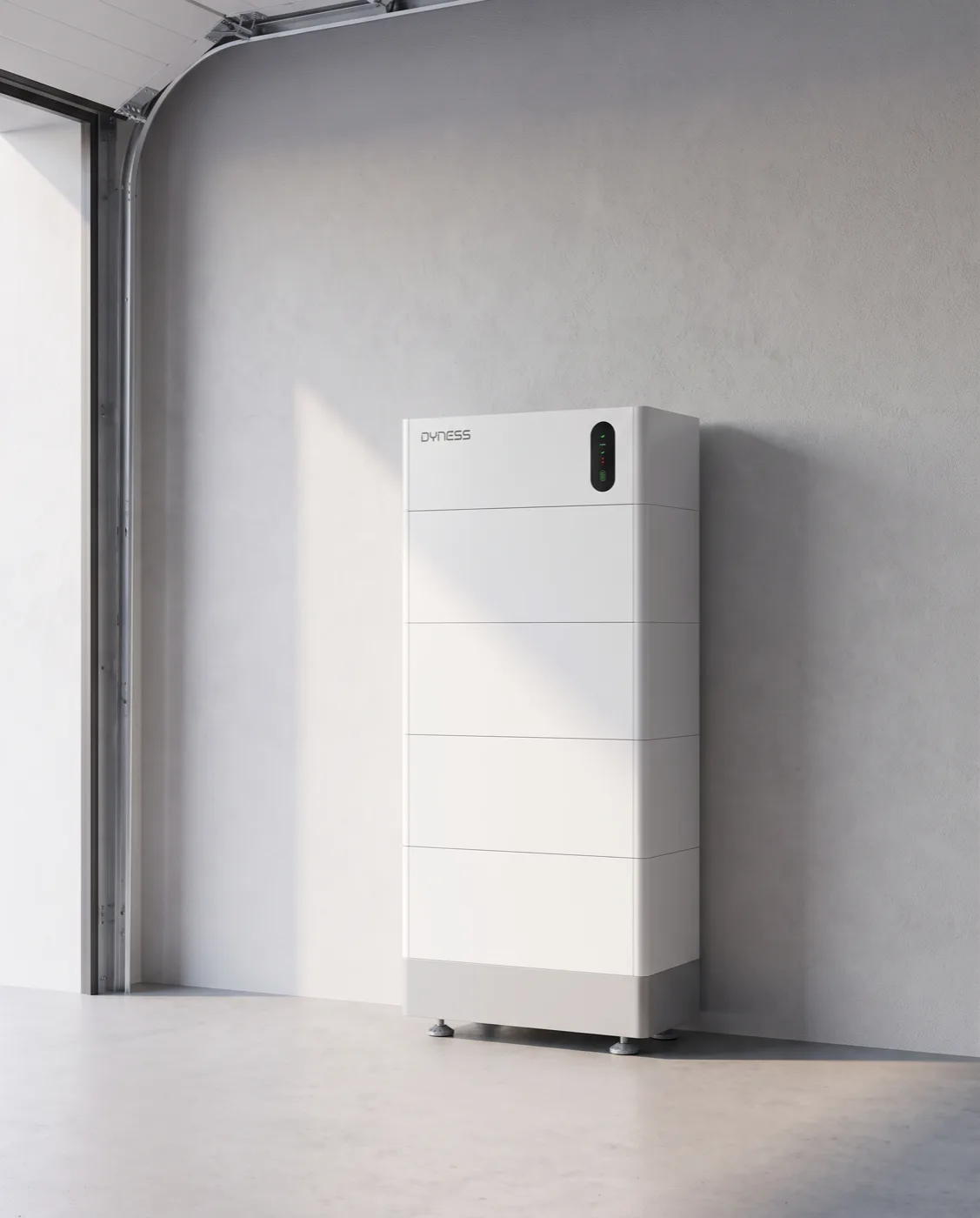 Dyness Tower Pro installerat i ett garage